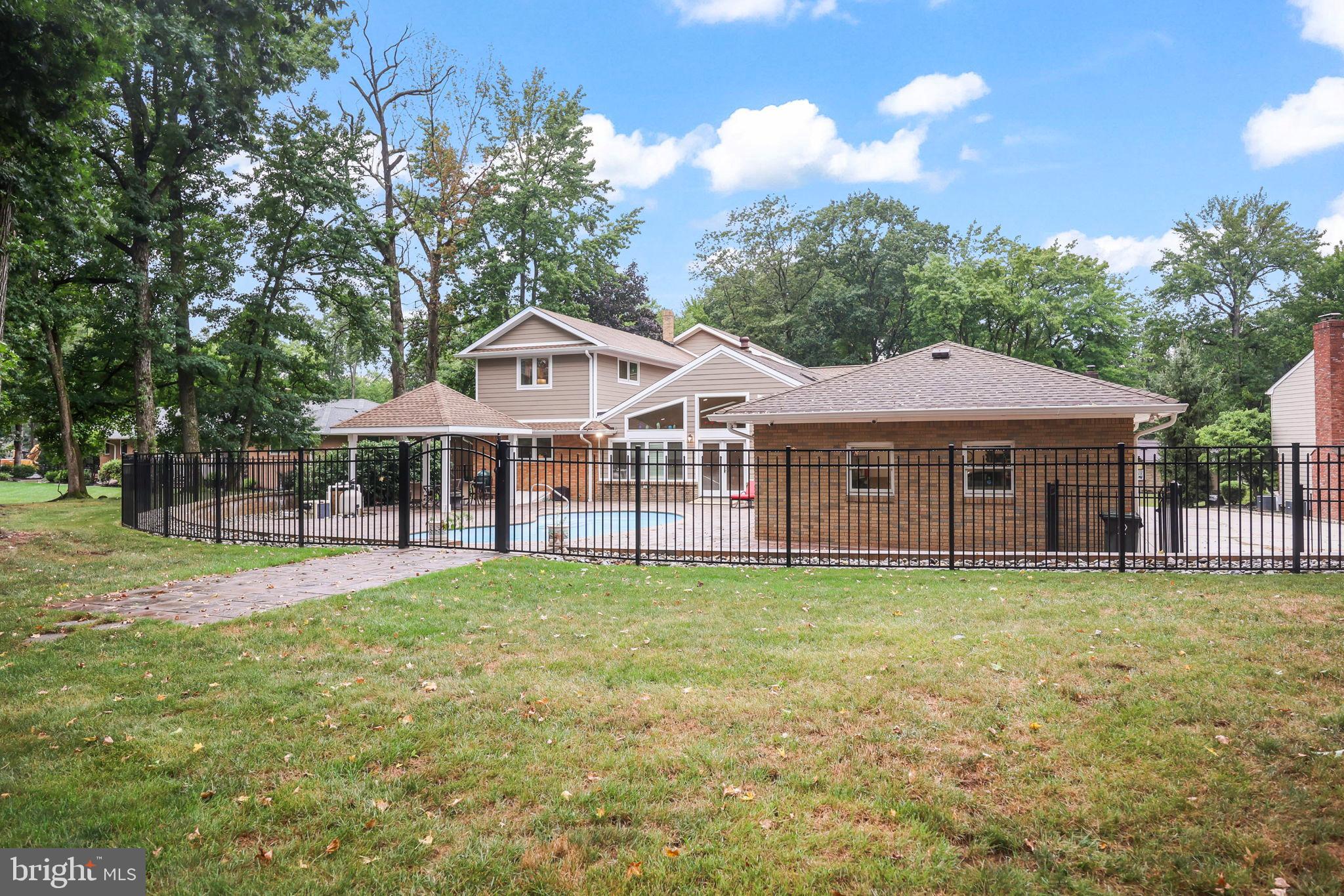 29 REMINGTON DRIVE