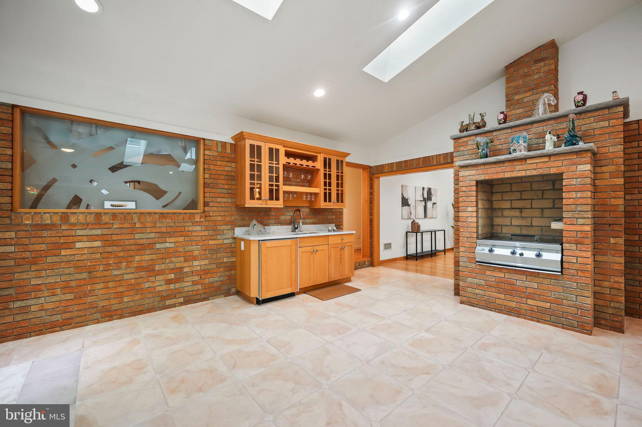 29 REMINGTON DRIVE