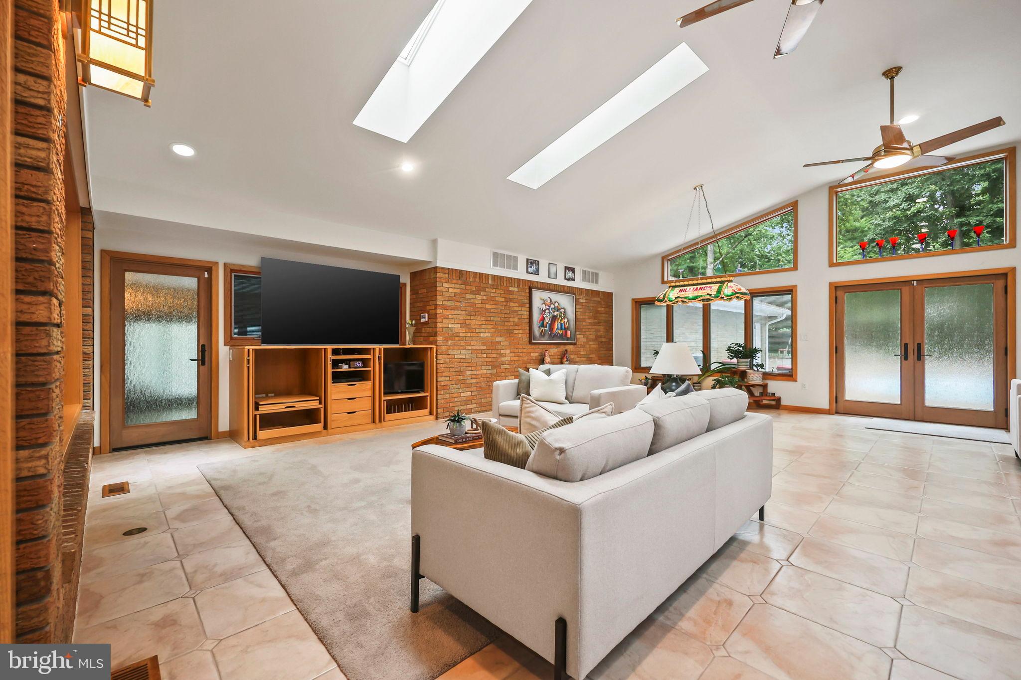 29 REMINGTON DRIVE