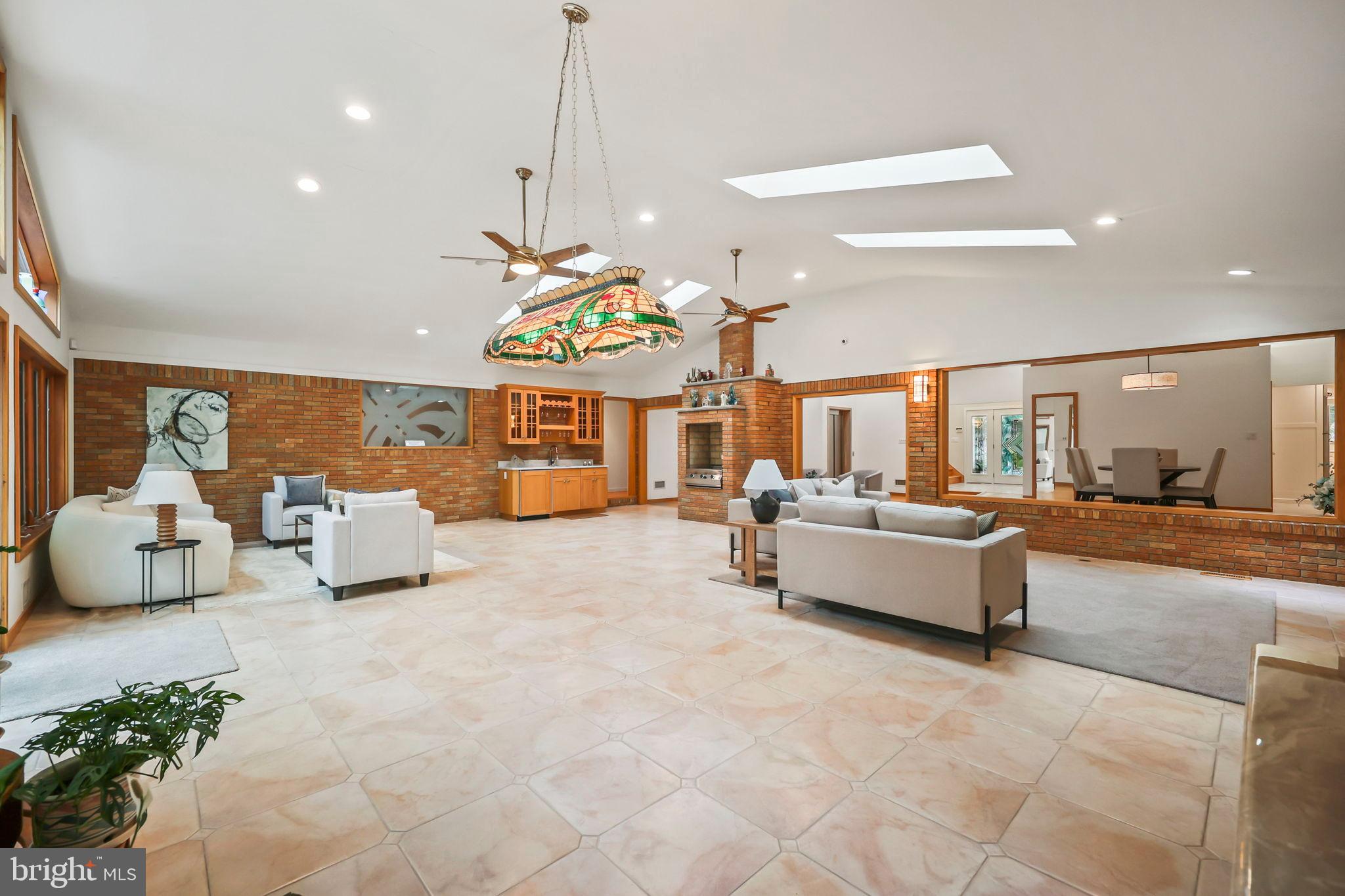 29 REMINGTON DRIVE
