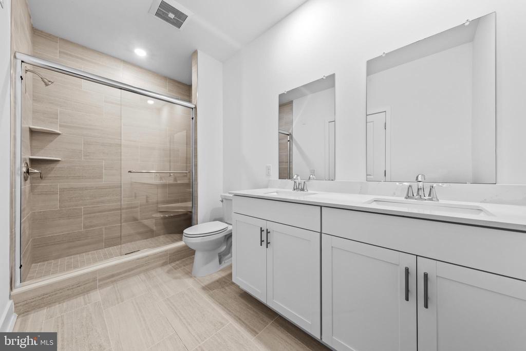30206 RADFORD