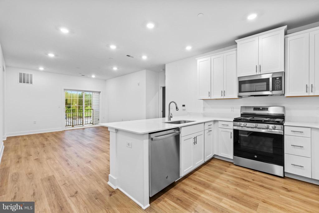 30206 RADFORD