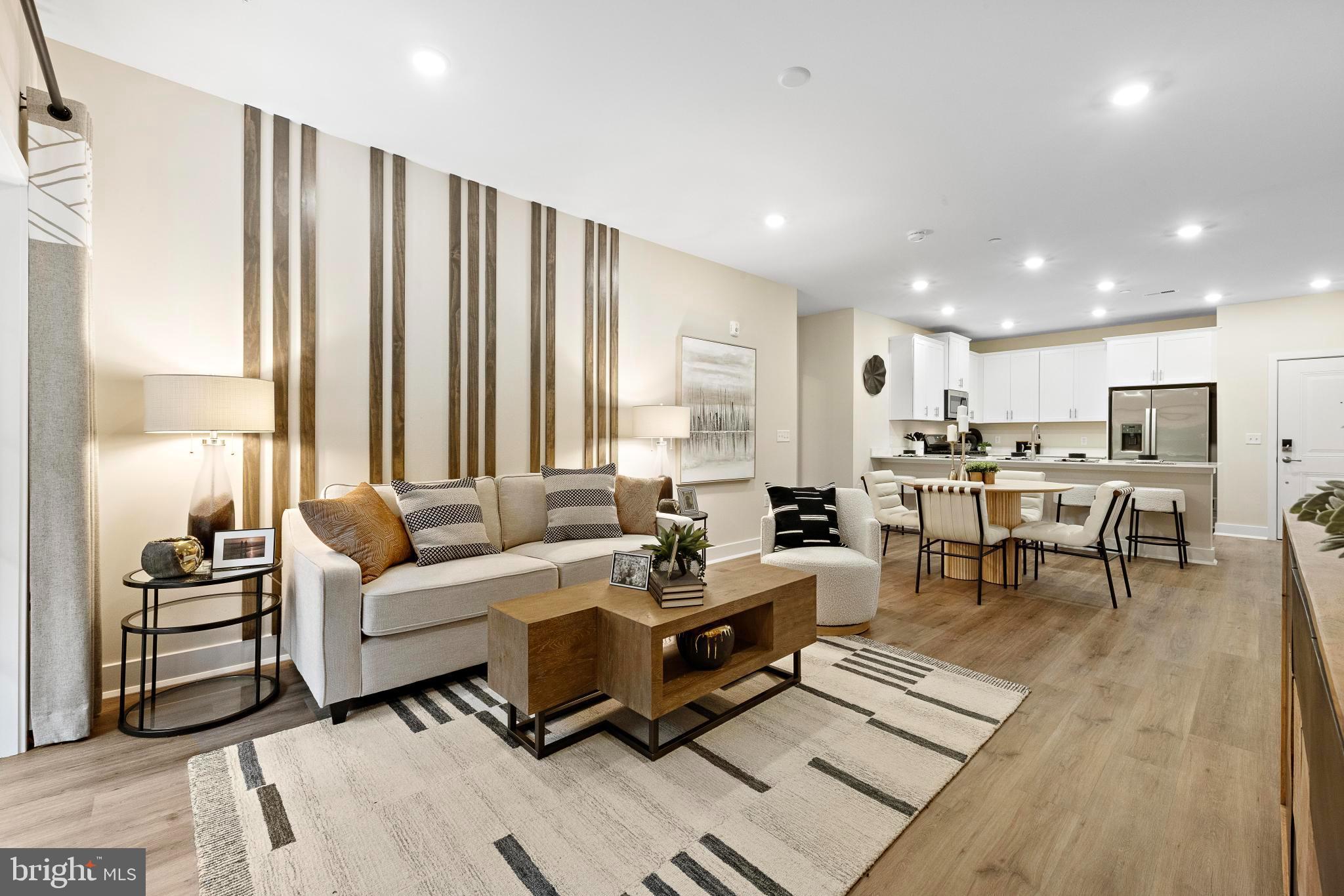 30208 RADFORD