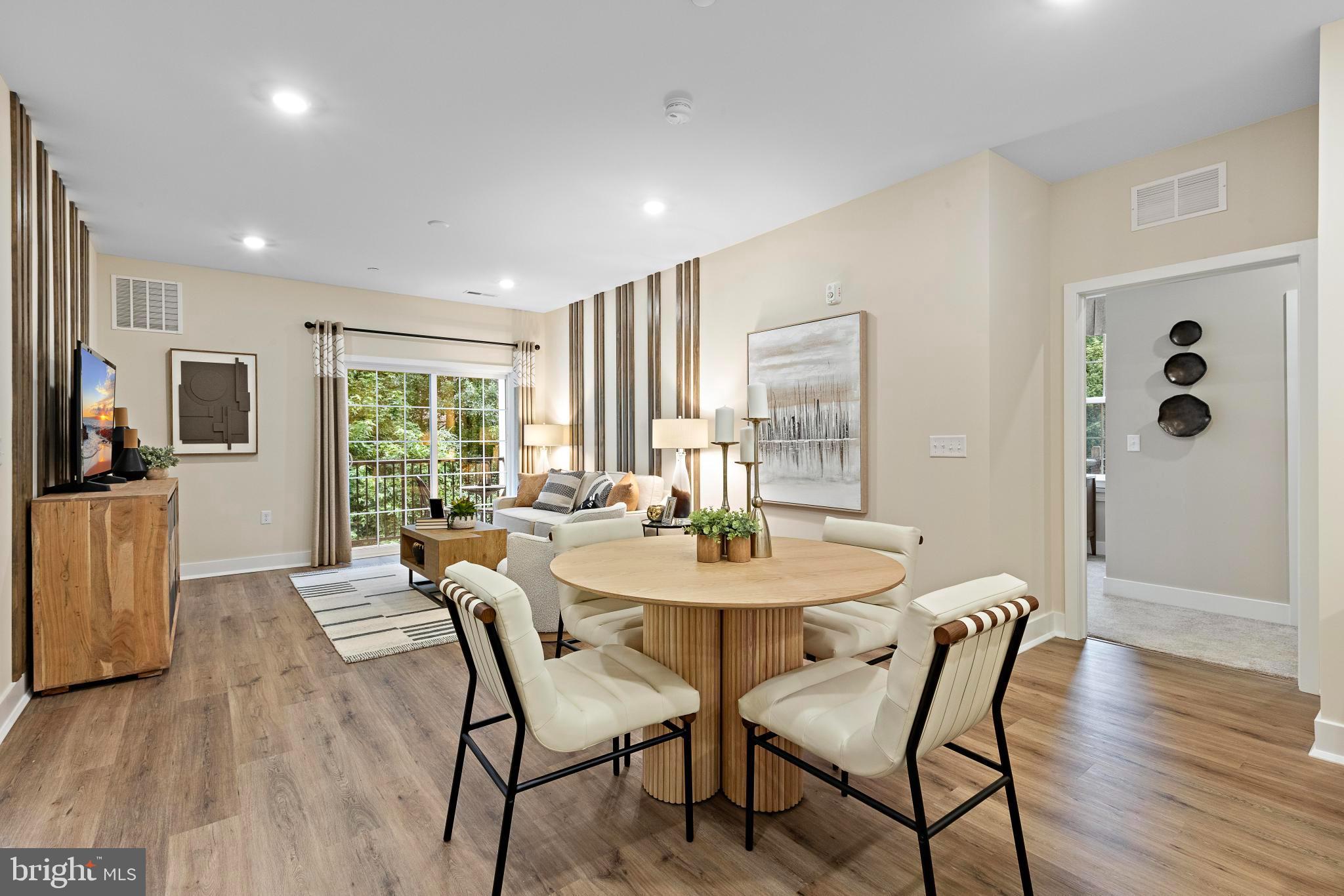 30208 RADFORD