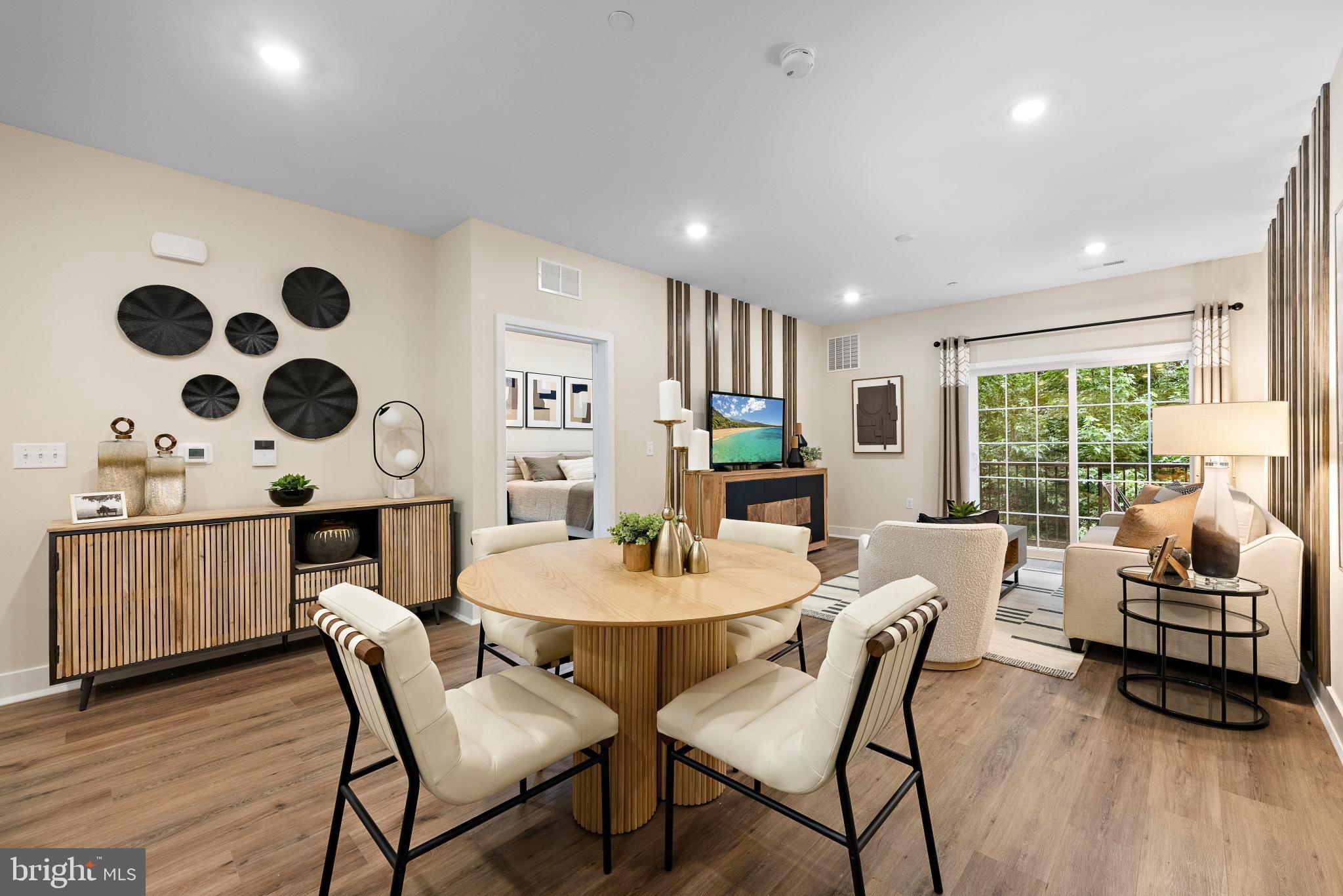 30208 RADFORD