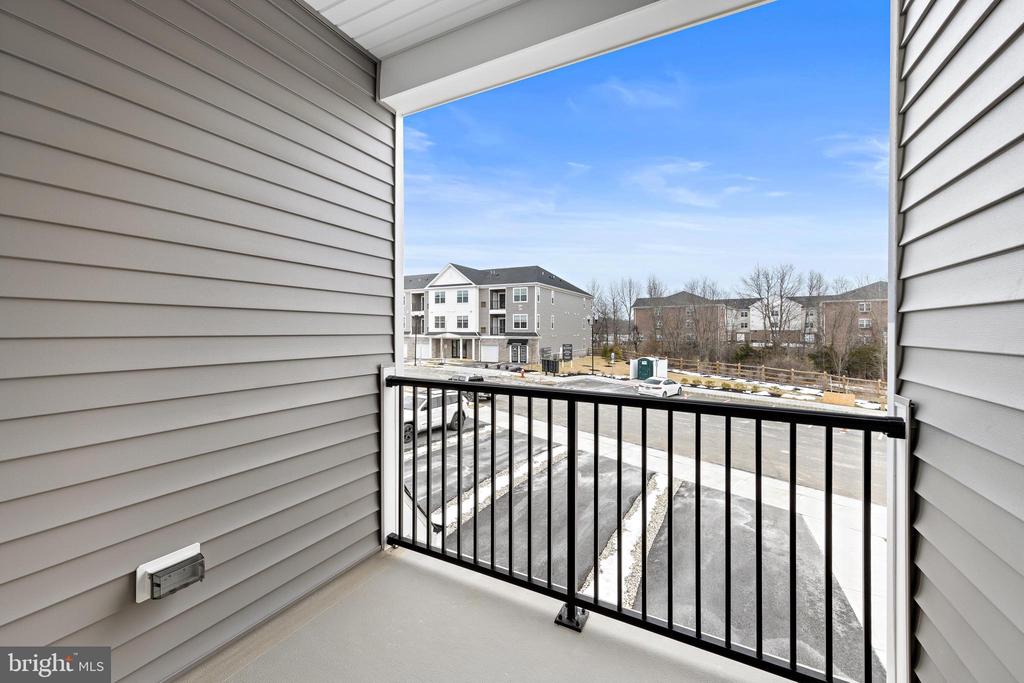 27205 RADFORD