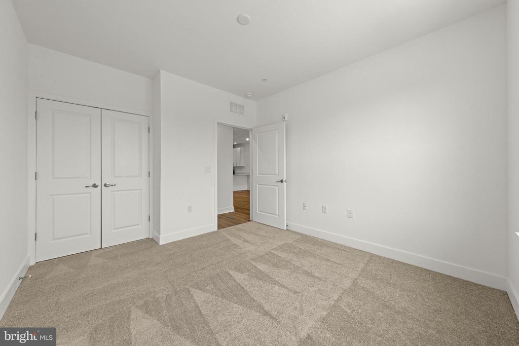 27205 RADFORD