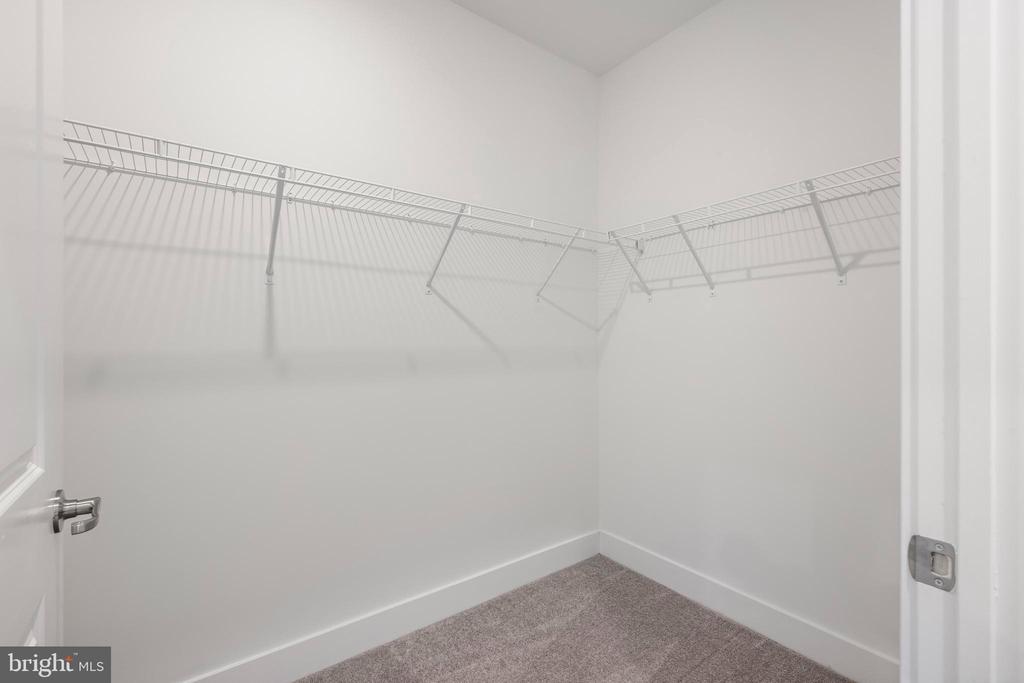 27205 RADFORD
