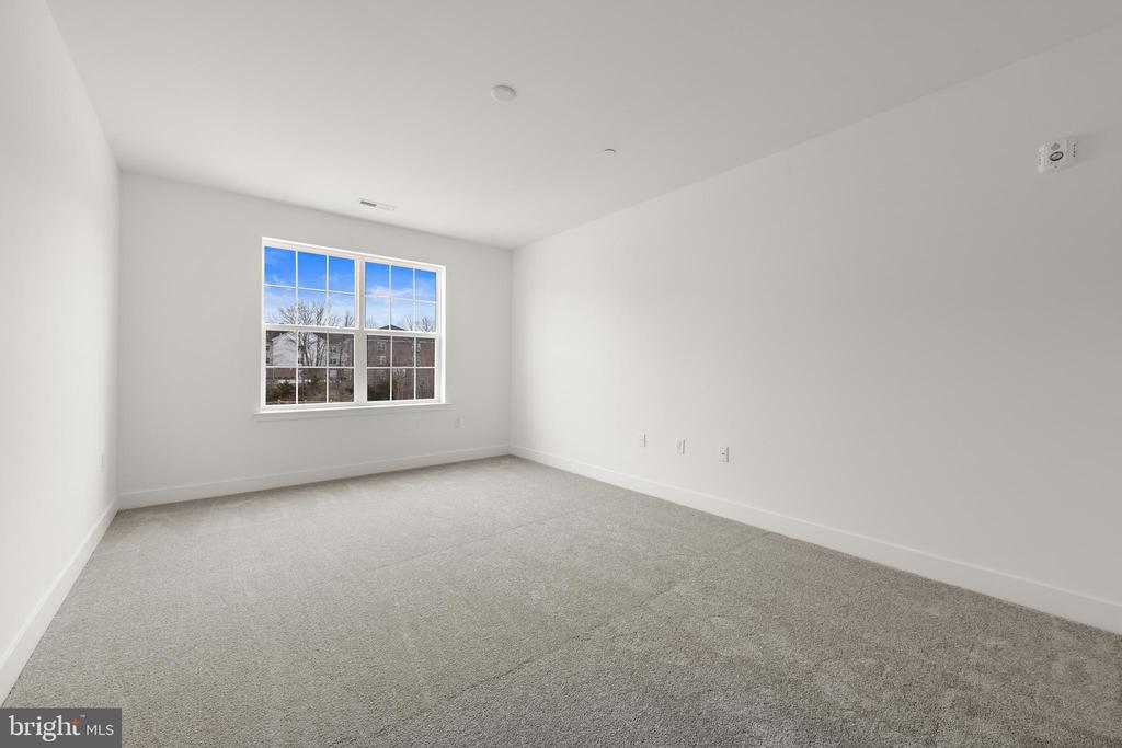 27205 RADFORD