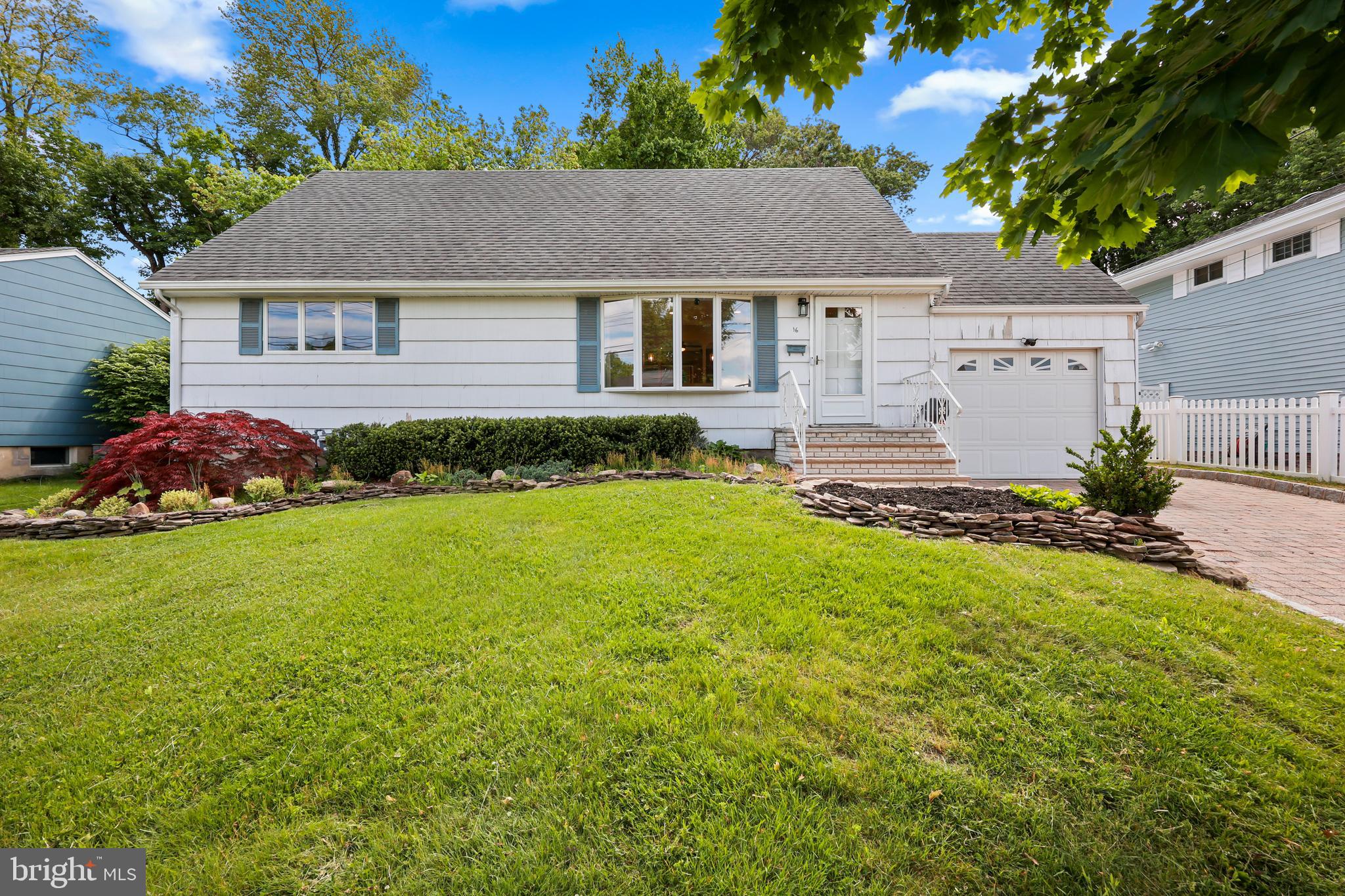 16 VENUS ROAD