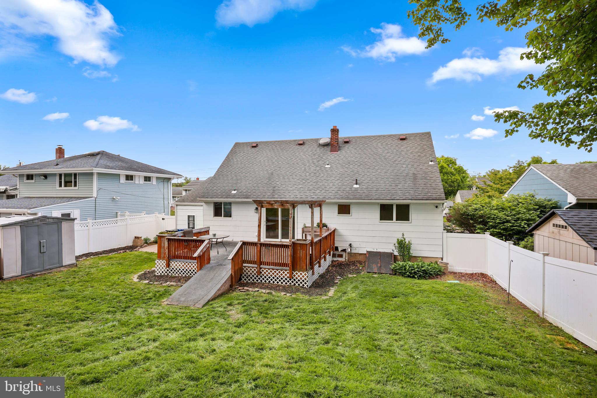 16 VENUS ROAD