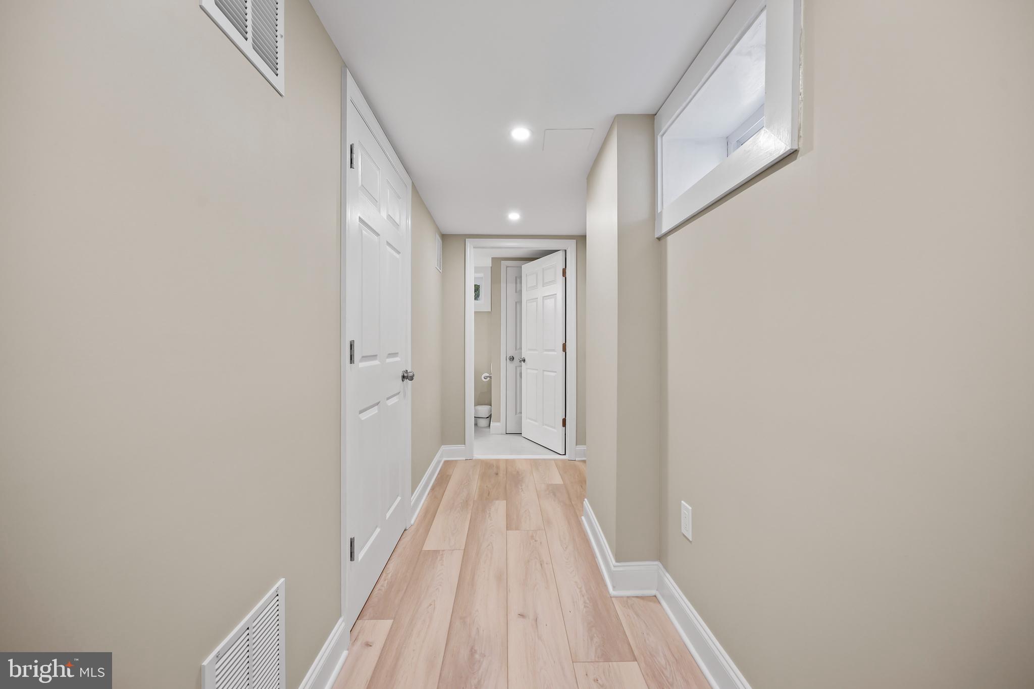 16 VENUS ROAD