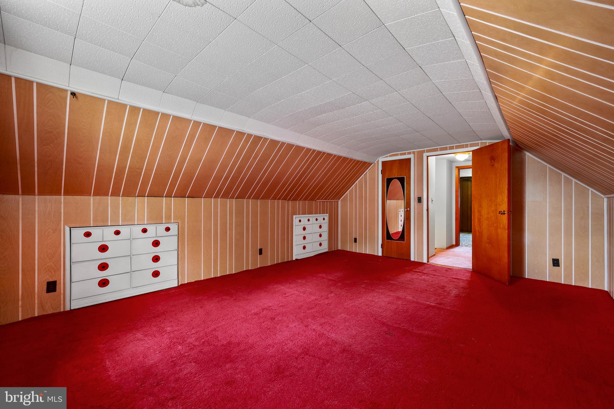 16 VENUS ROAD
