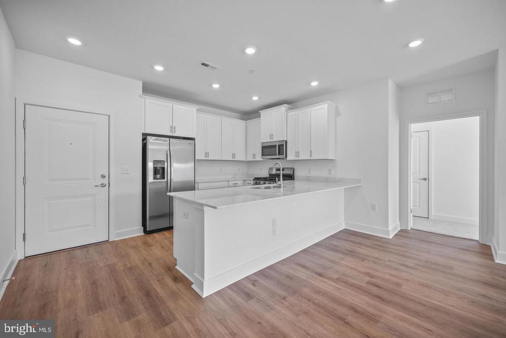29305 RADFORD