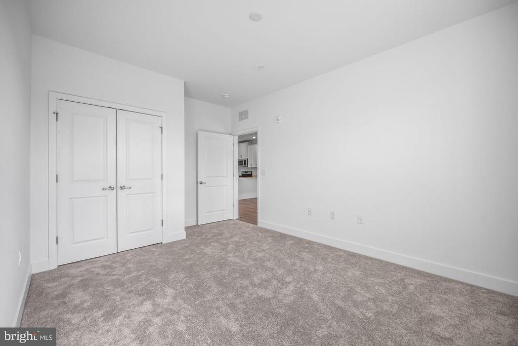 29305 RADFORD