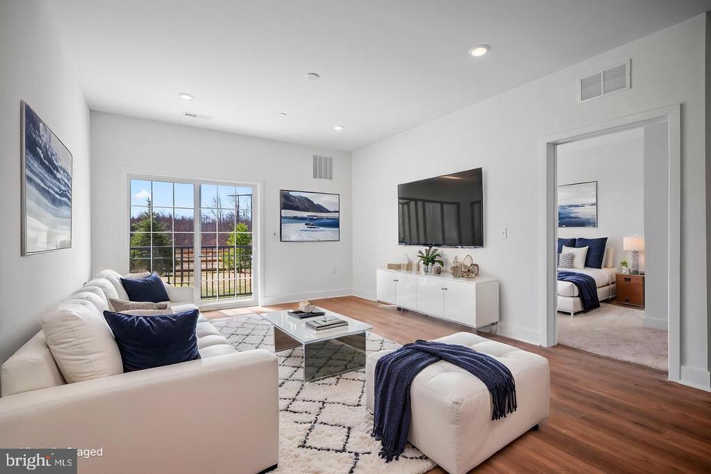 29305 RADFORD