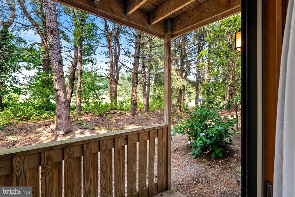 1510 RAVENS CREST DRIVE