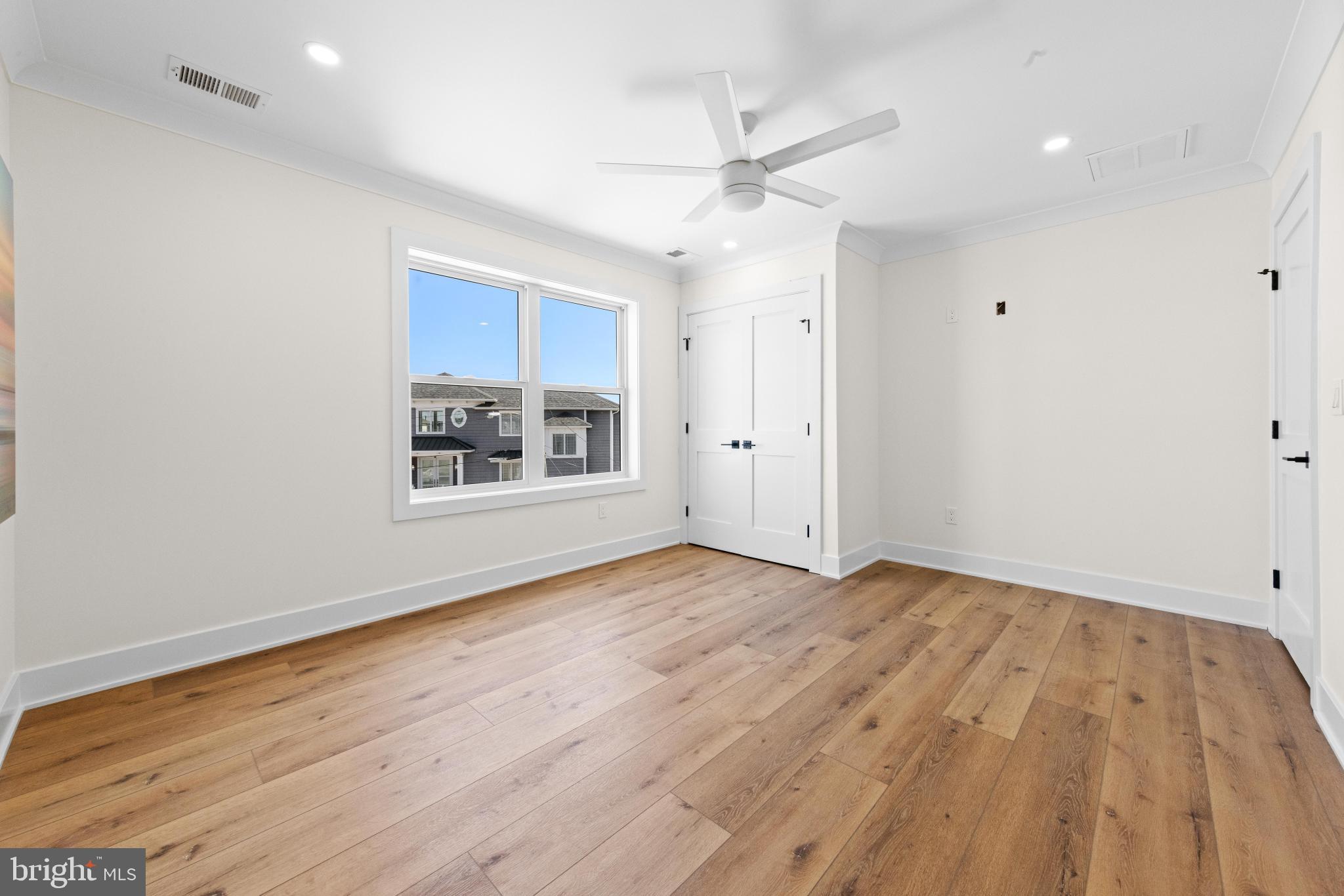 75 Willard Dr