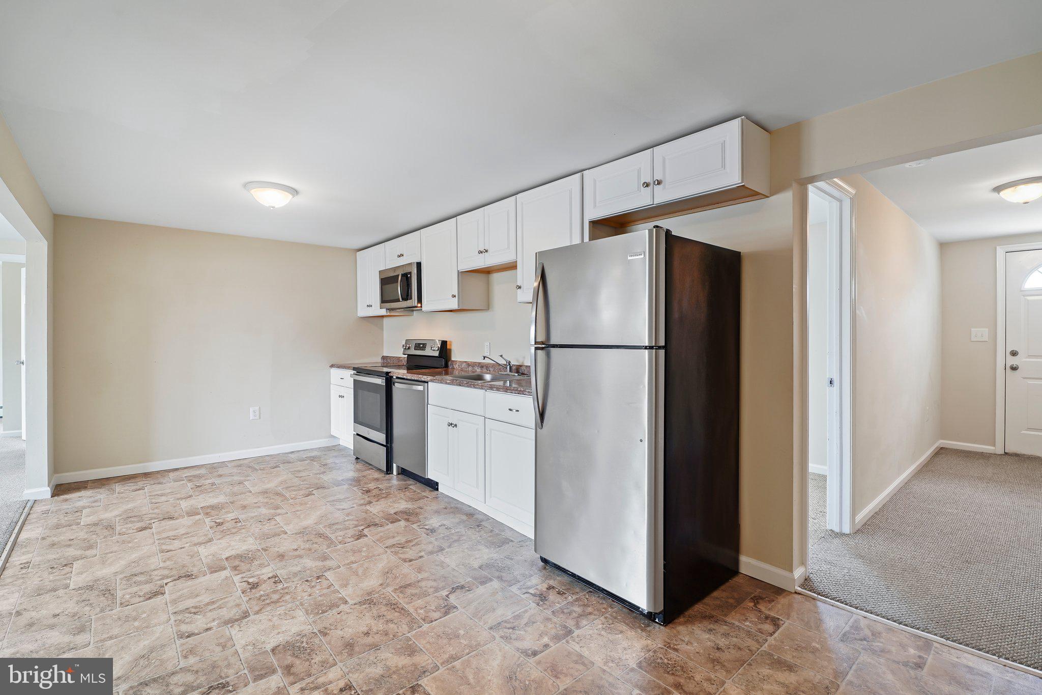 20 Jennie Dr