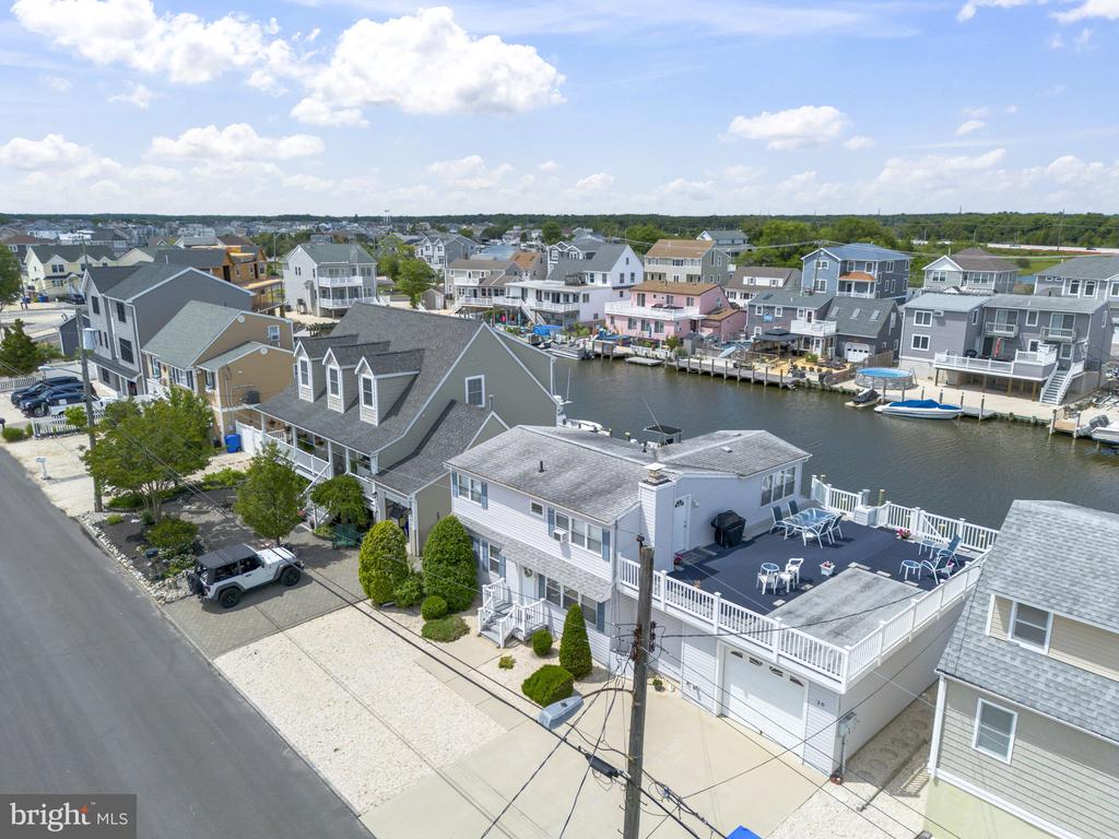 20 Jennie Dr