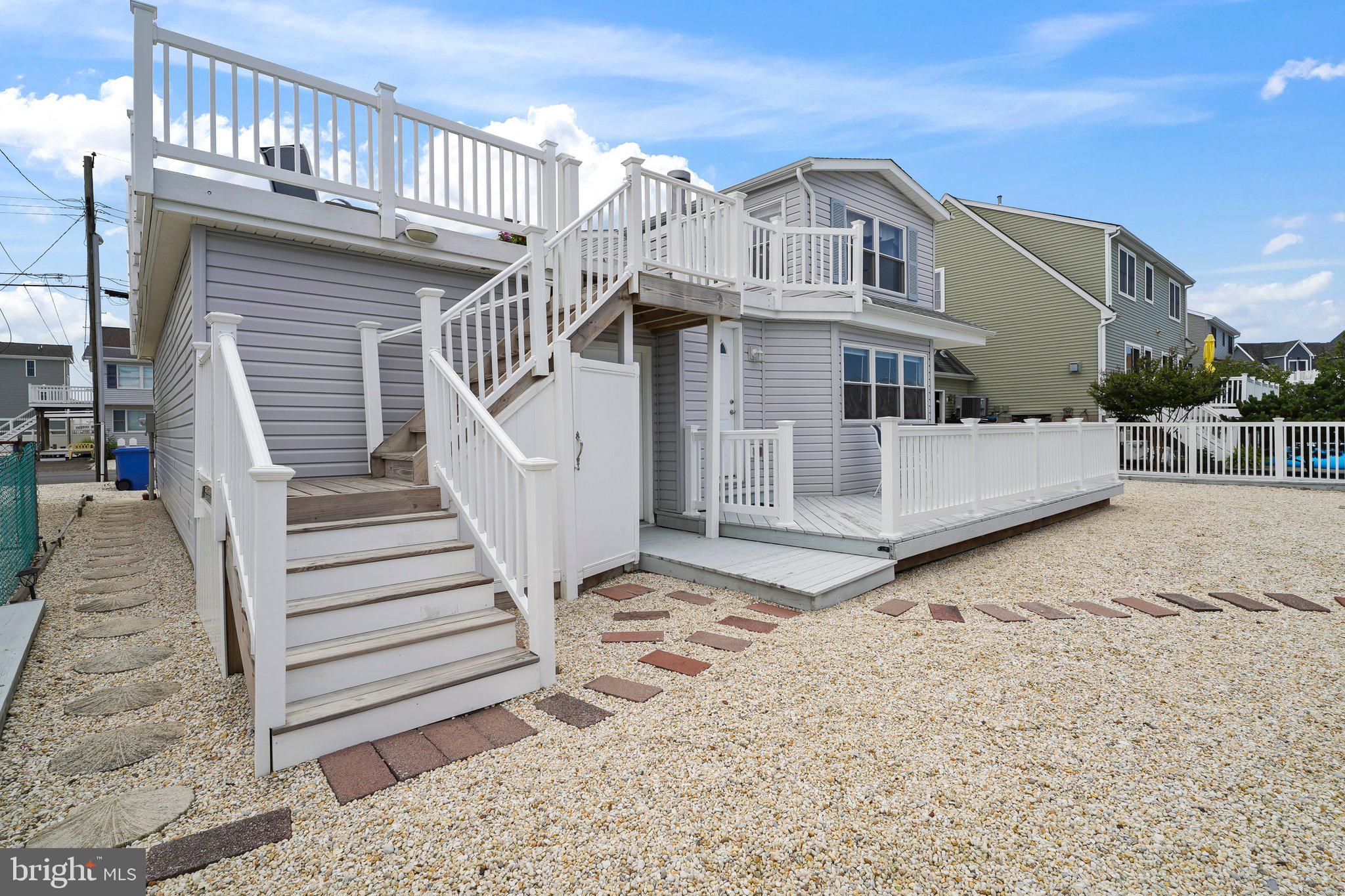 20 Jennie Dr