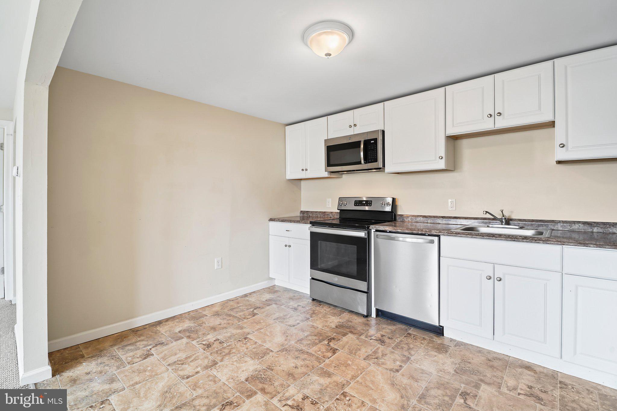 20 Jennie Dr