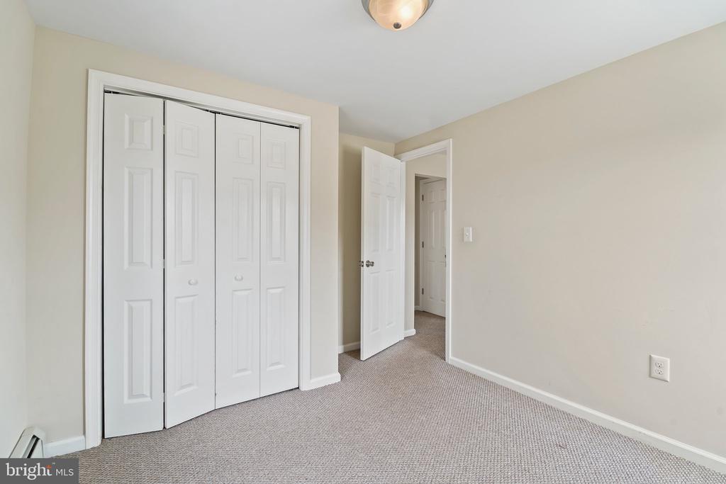 20 Jennie Dr