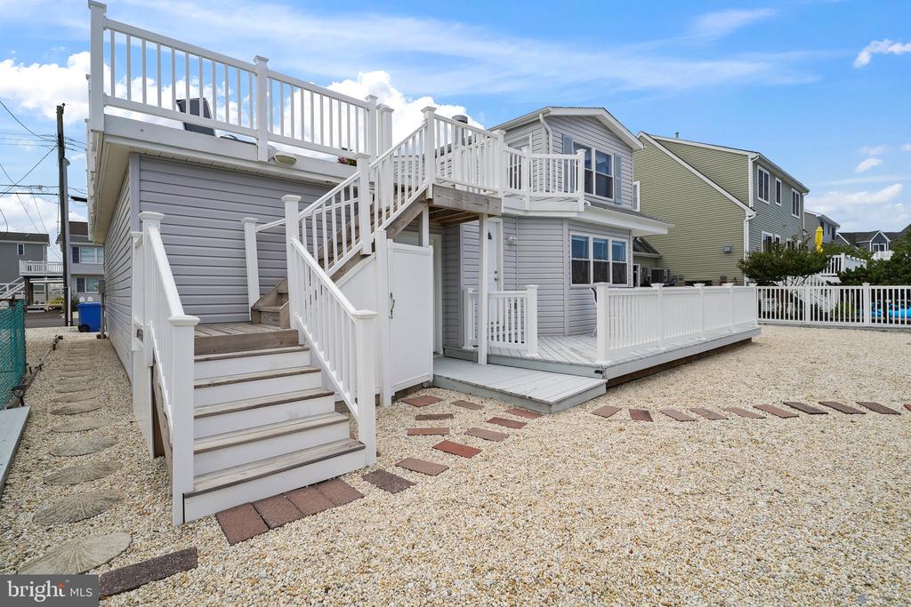 20 Jennie Dr