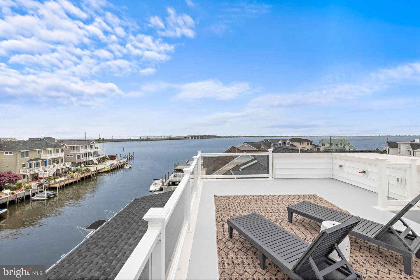 1166 Jennifer Ln