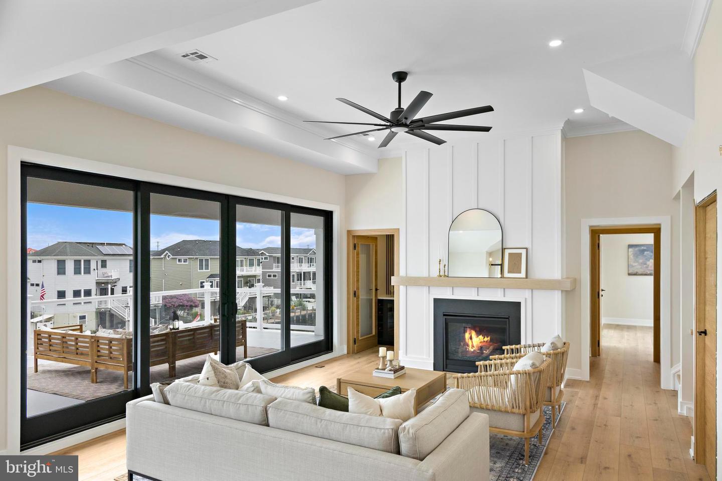 1166 Jennifer Ln