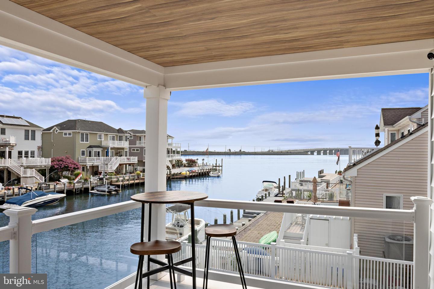 1166 Jennifer Ln