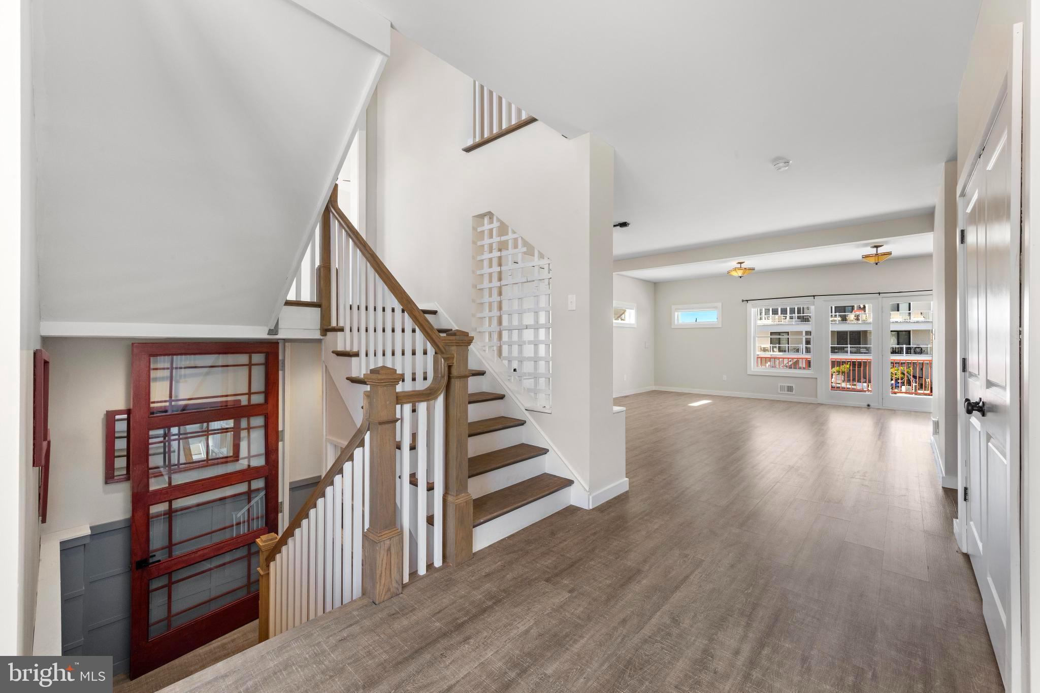 1169 Jennifer Ln