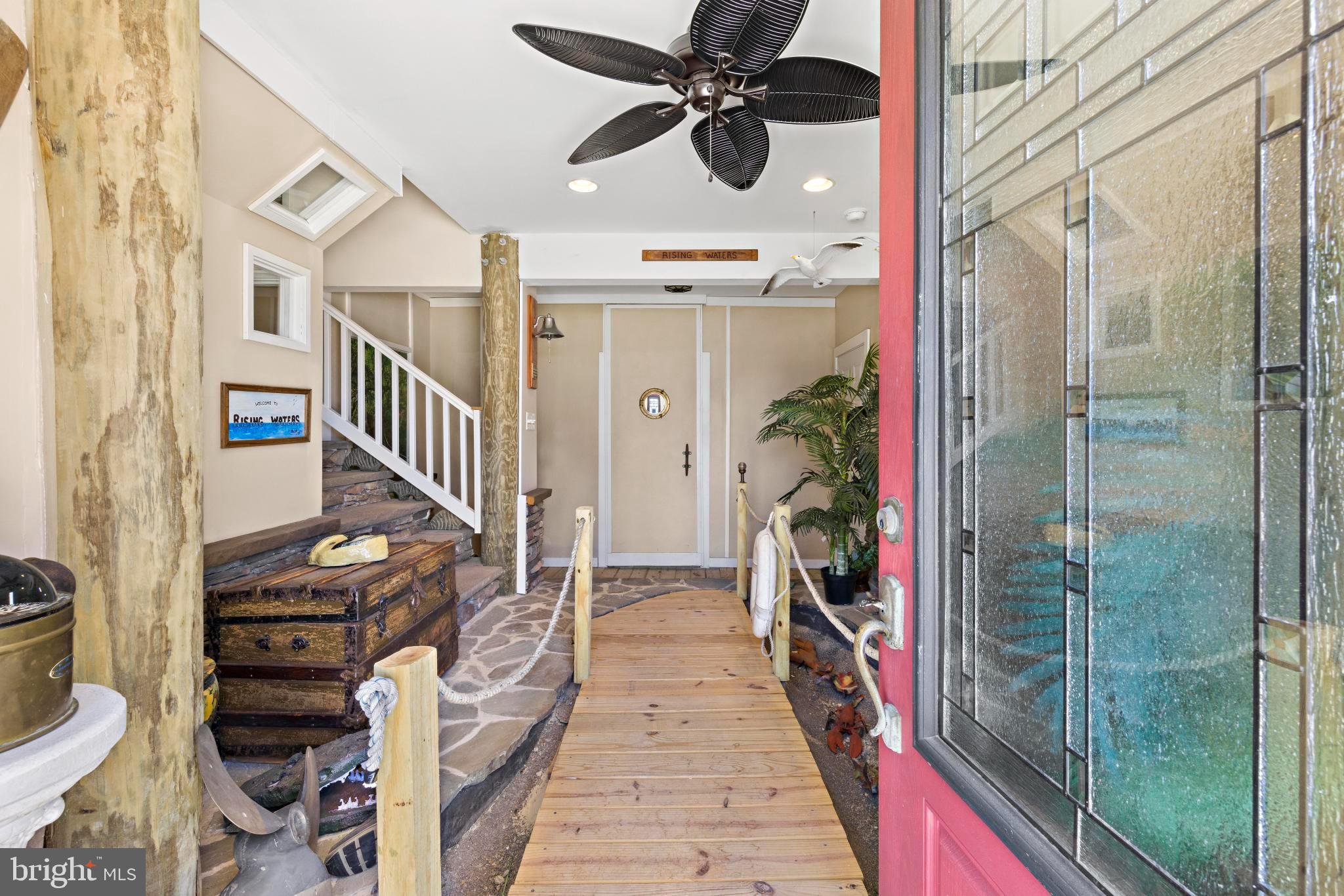 1169 Jennifer Ln