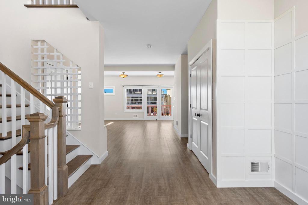 1169 Jennifer Ln