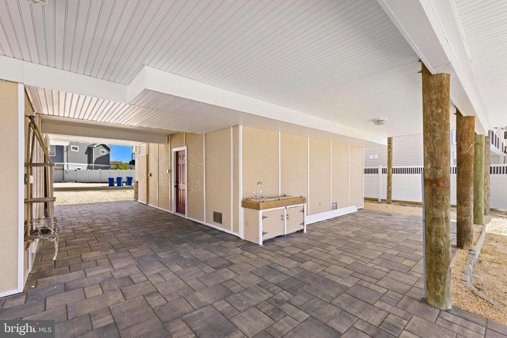 1169 Jennifer Ln