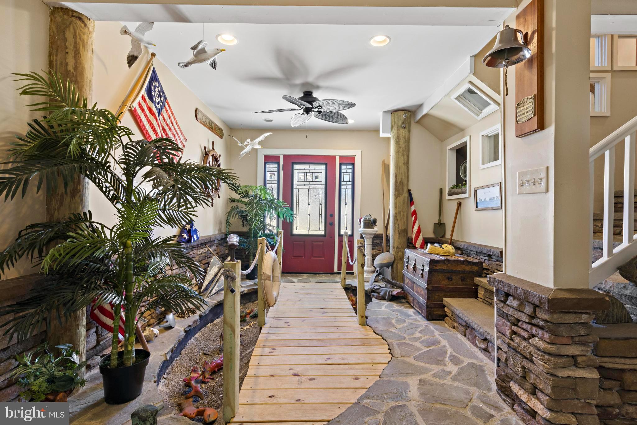 1169 Jennifer Ln