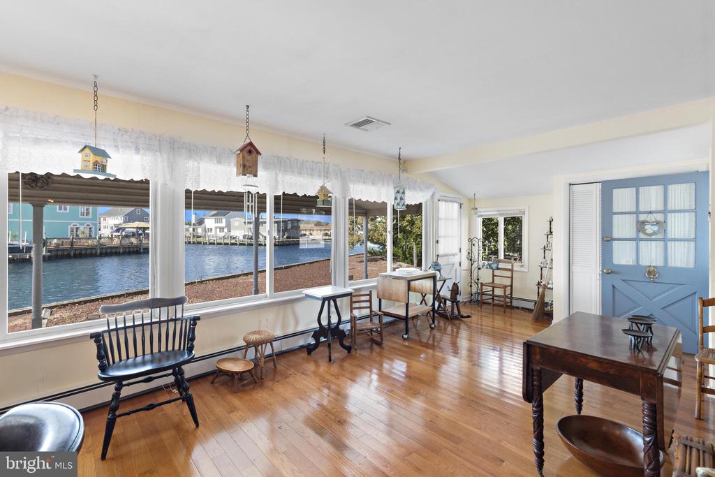 34 W GRANADA DRIVE