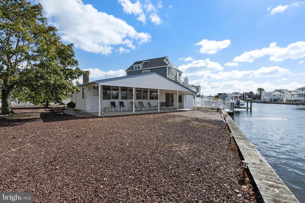 34 W GRANADA DRIVE
