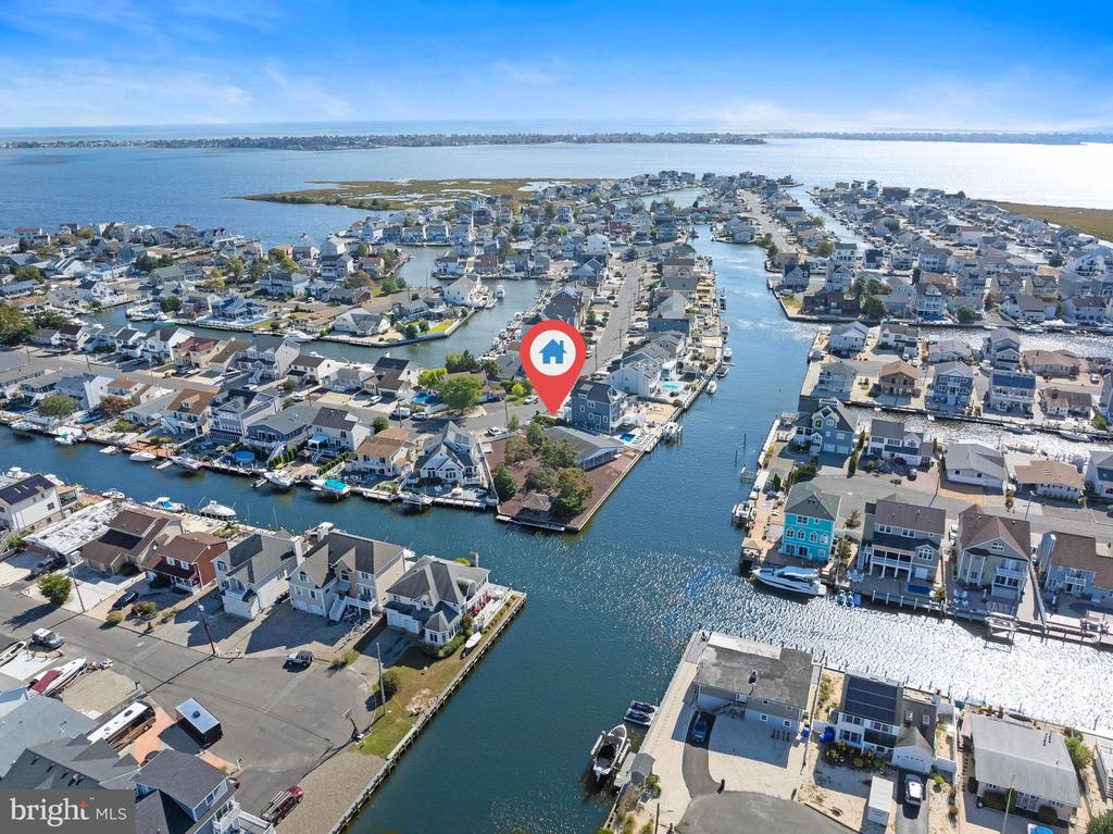 34 W GRANADA DRIVE
