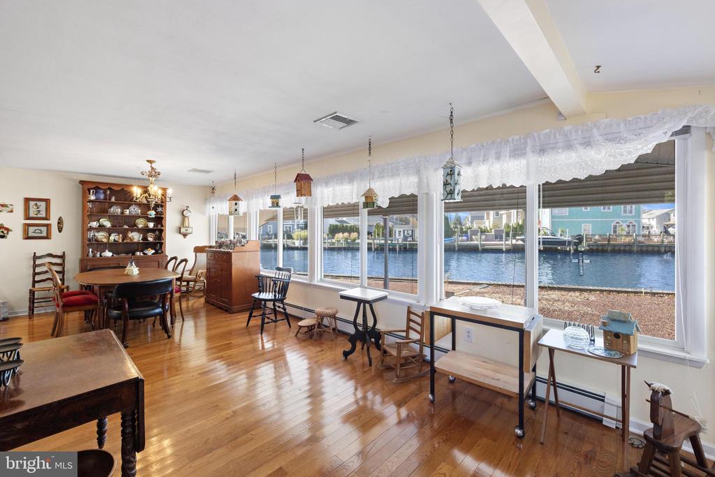 34 W GRANADA DRIVE