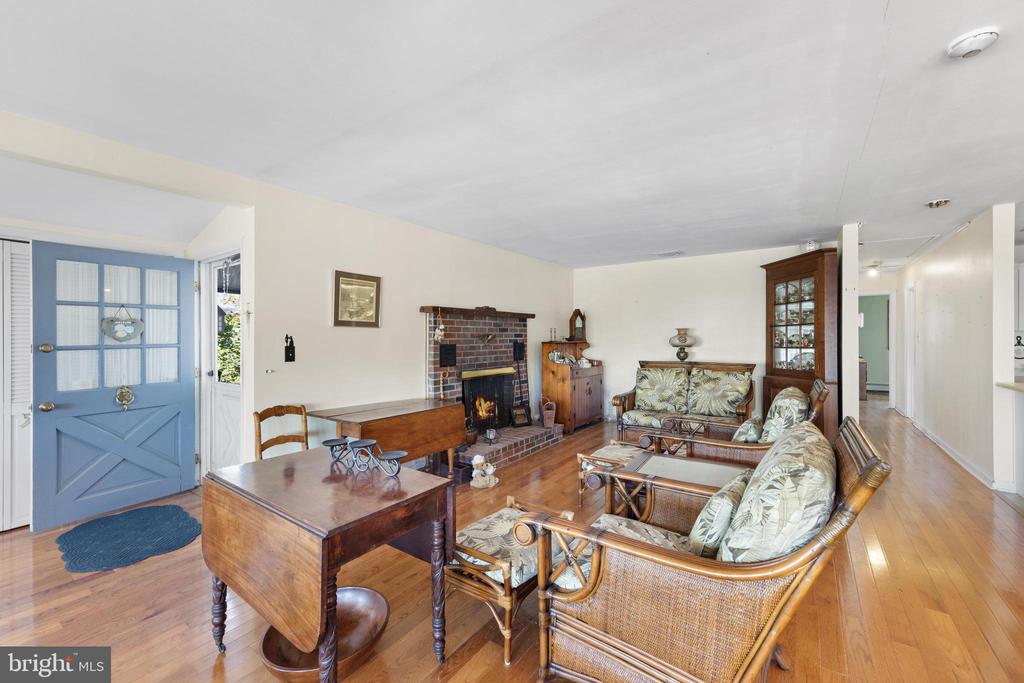 34 W GRANADA DRIVE