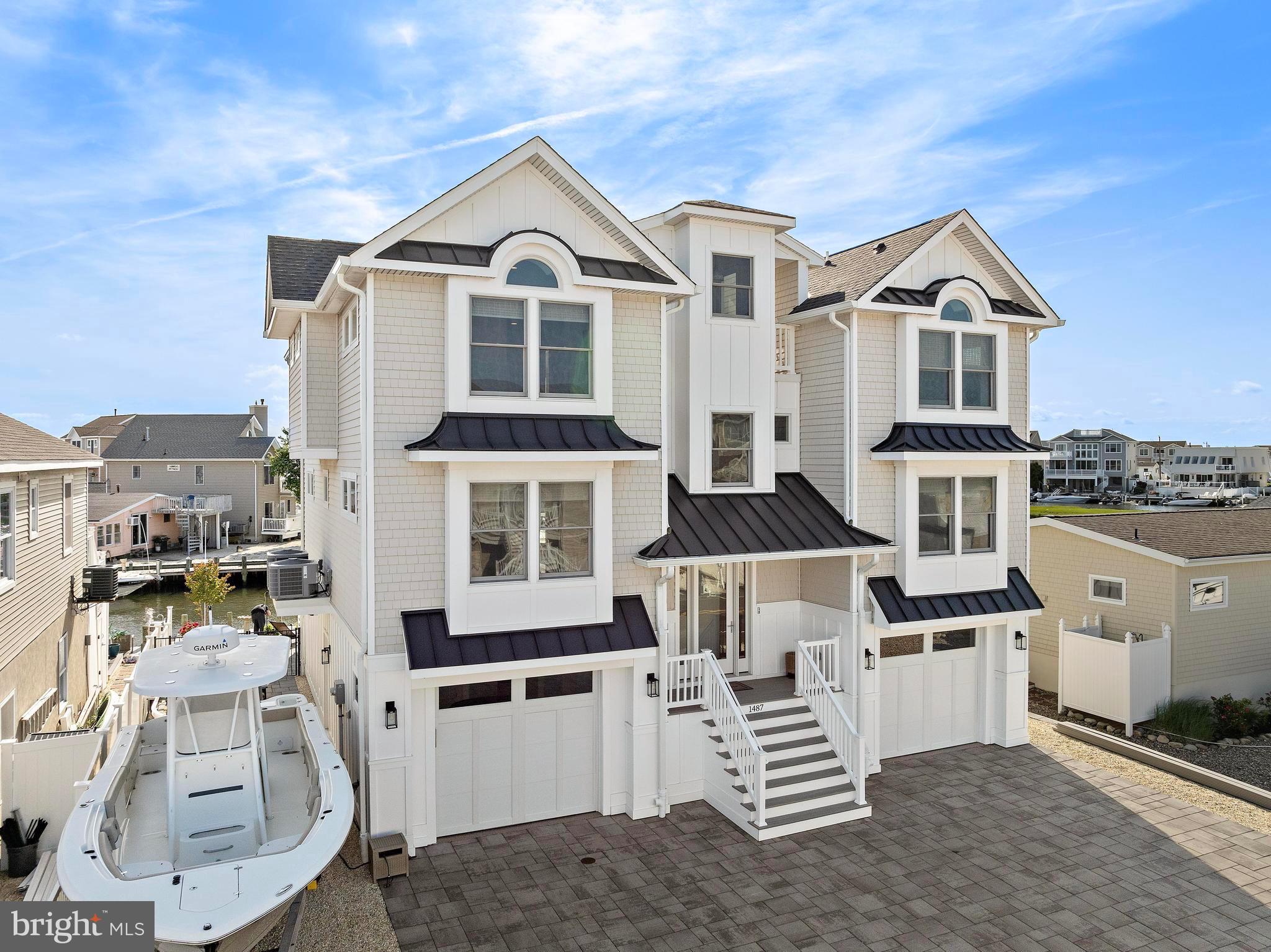 1487 PAUL BOULEVARD