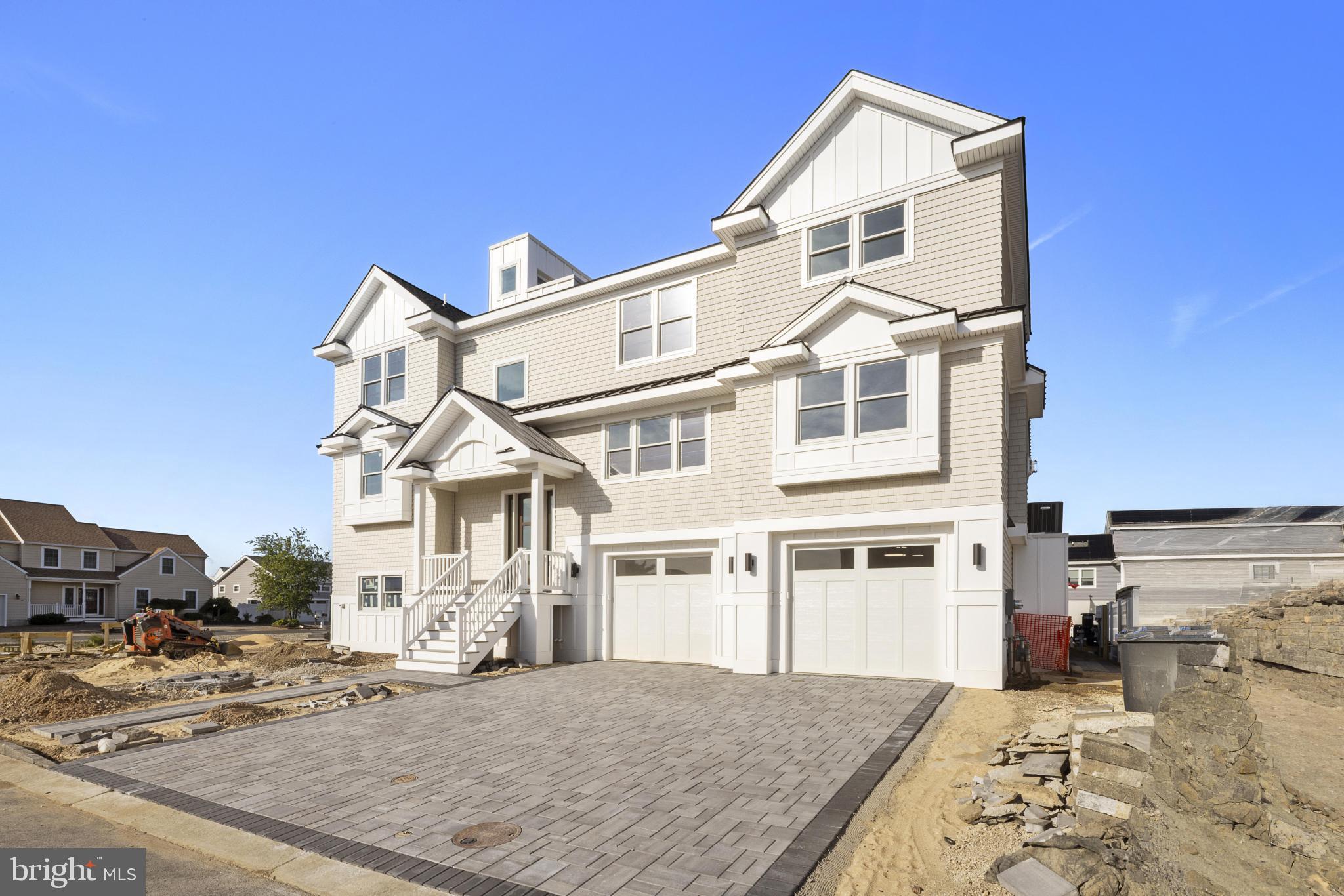 101 CLYDE LANE