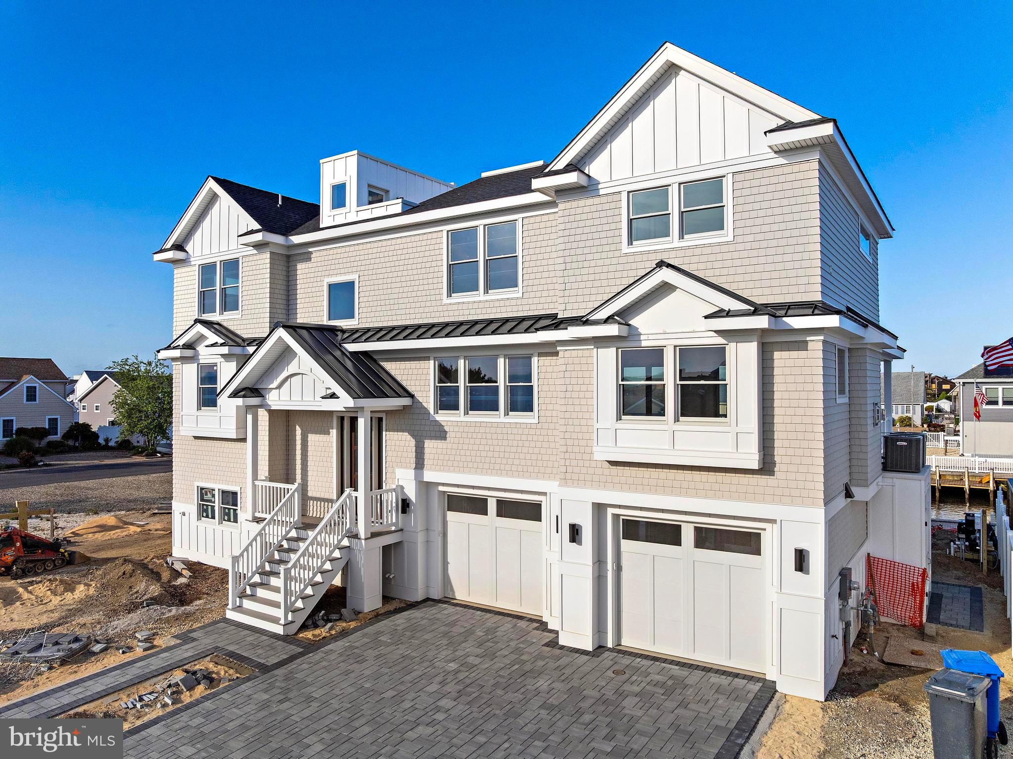 101 CLYDE LANE