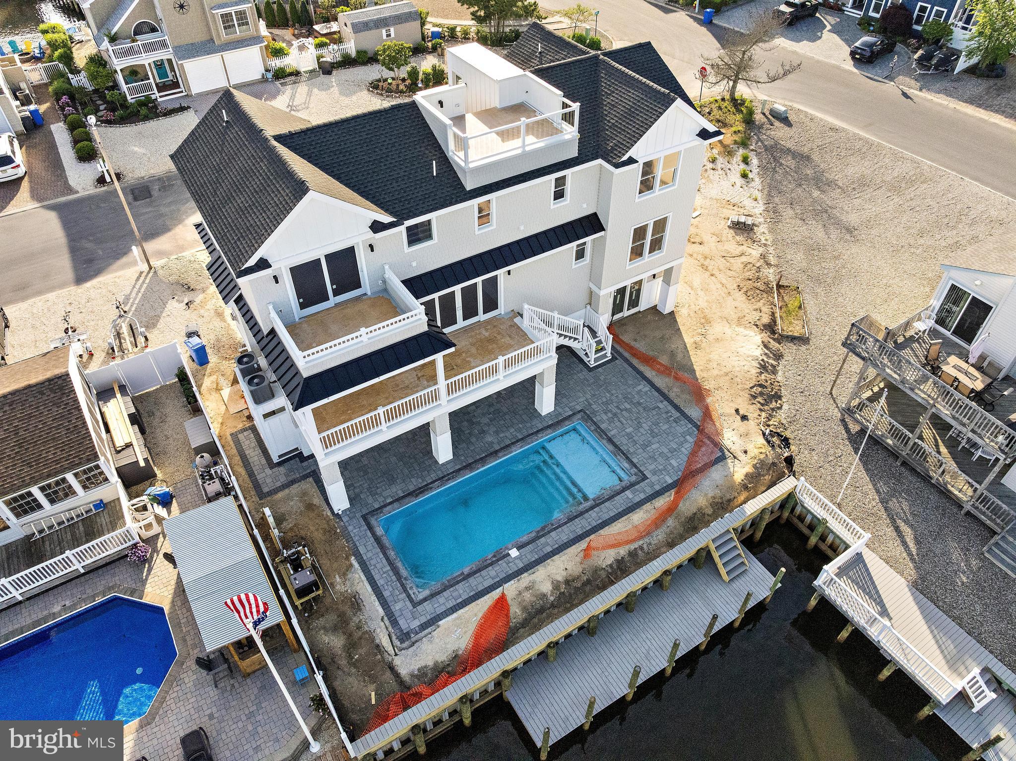 101 CLYDE LANE