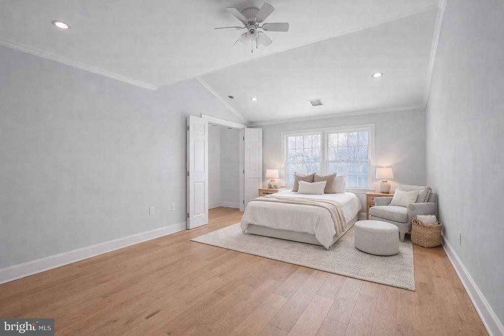 72 FRANCISCO AVE