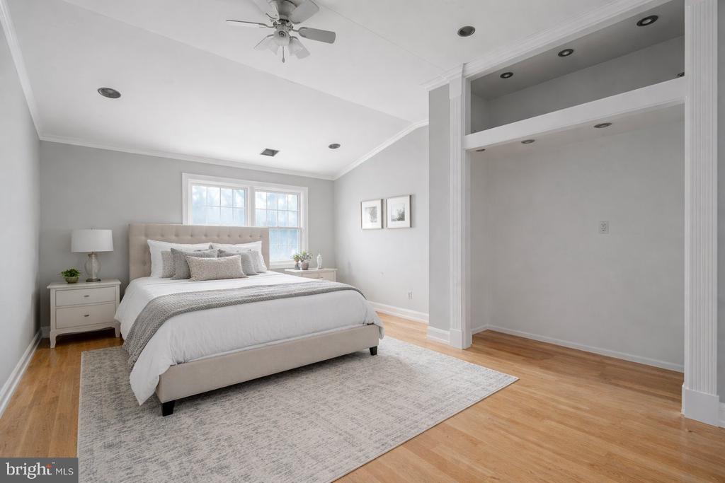 72 FRANCISCO AVE