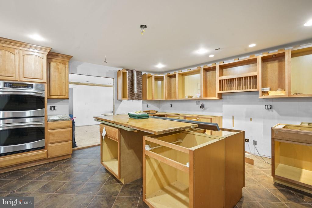 72 FRANCISCO AVE