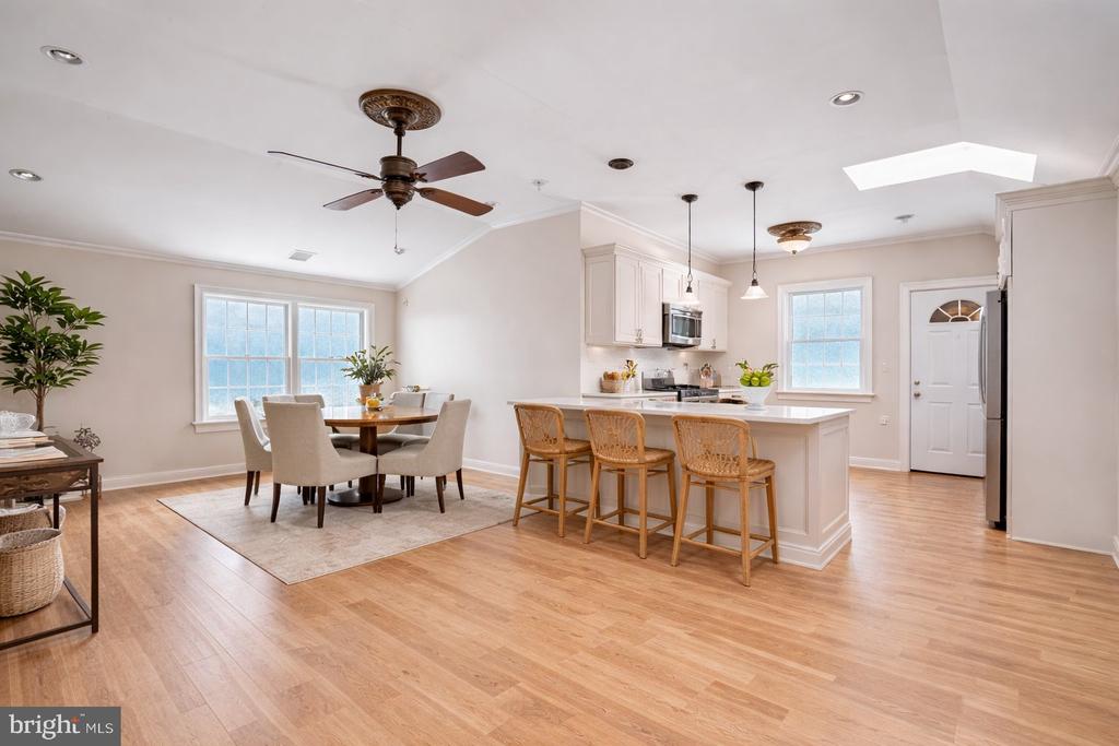 72 FRANCISCO AVE