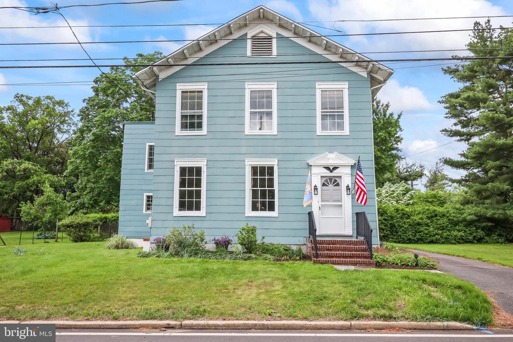15-17 Crescent Ave